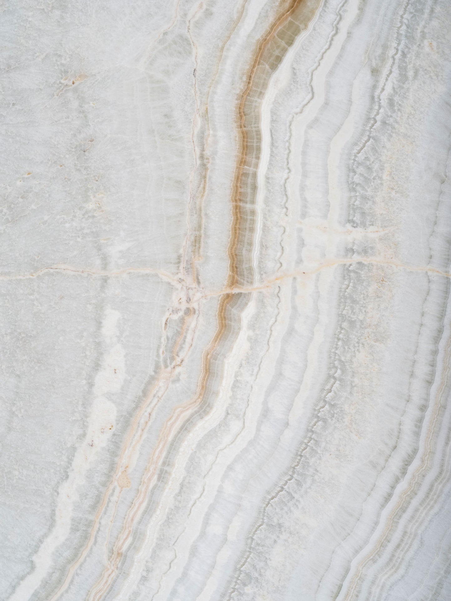 WOODEN WHITE ONYX